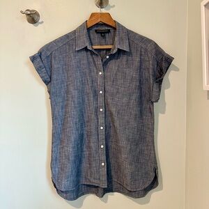 Banana Republic linen blend button up size small